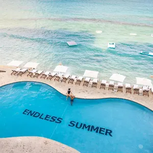 Grand Cayman Marriott Джорджтаун